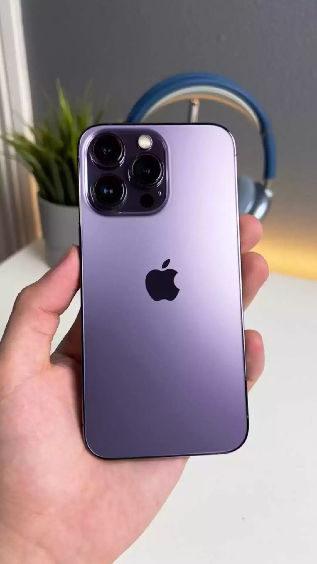 एपल एक बार फिर फैंस के होश उड़ाने के लिए तैयार है।